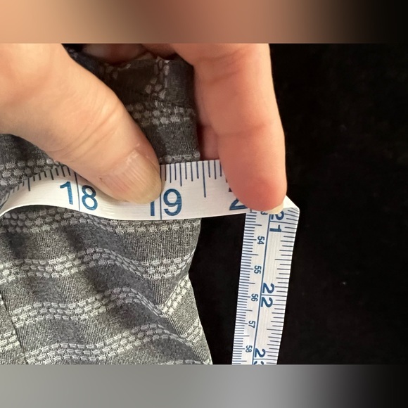 Zyia Gray Nimbus Split Back Tank (Sz Lg) - Picture 9 of 16